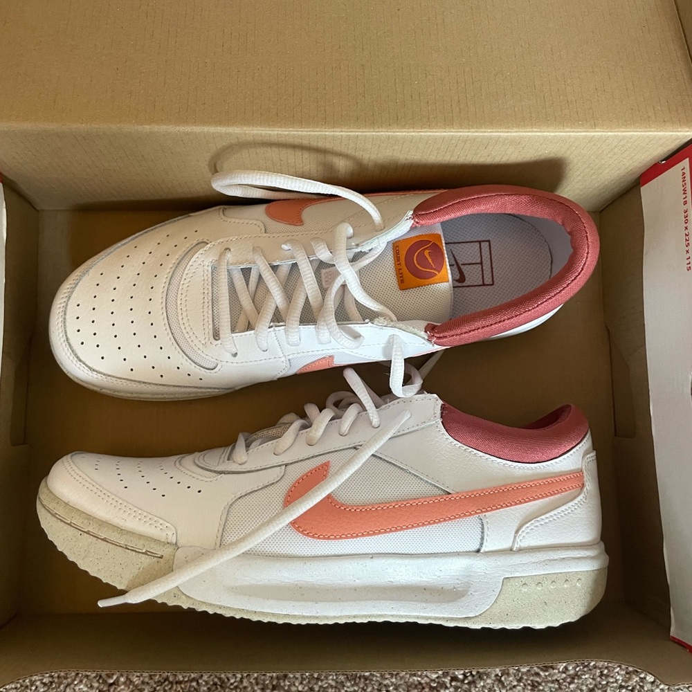 Nike court lite shoes